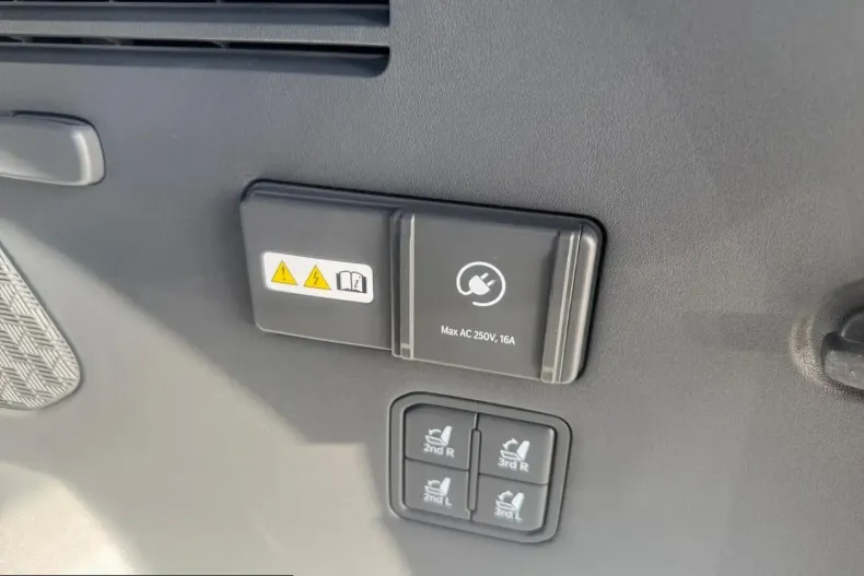 Kia EV9 din 2025 cu 15.316 km - oferta KIA254463 - foto 14