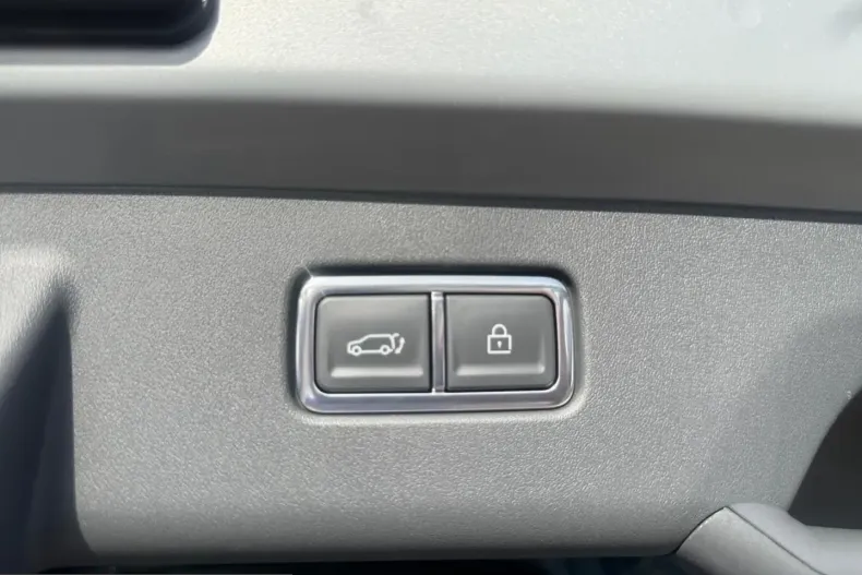 Kia EV9 din 2025 cu 15.316 km - oferta KIA254463 - foto 15