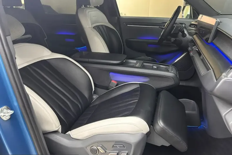 Kia EV9 din 2024 cu 28.470 km - oferta KIA254464 - foto 11