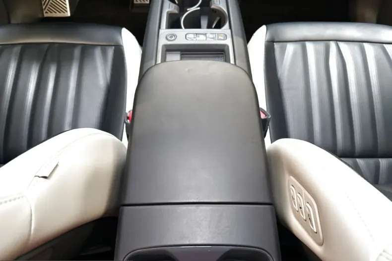 Kia EV9 din 2024 cu 41.368 km - oferta KIA254465 - foto 14