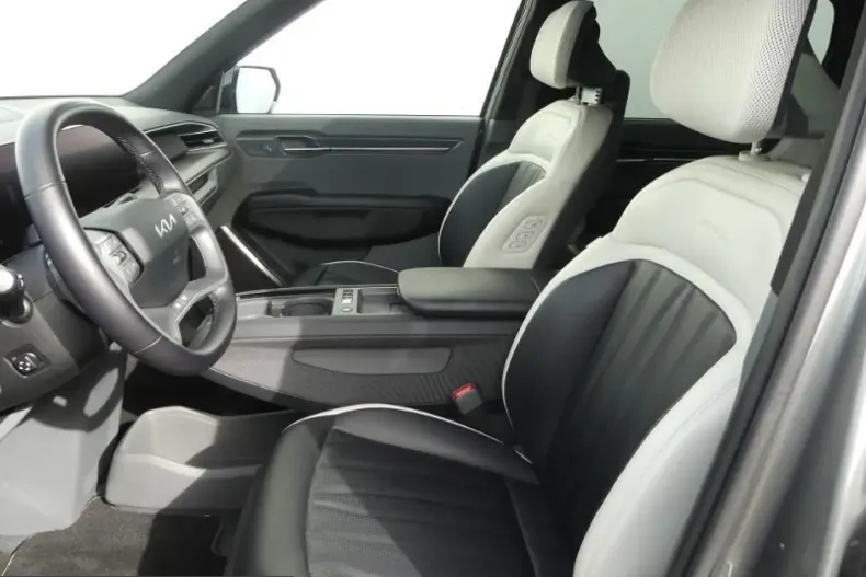 Kia EV9 din 2024 cu 54.000 km - oferta KIA254467 - foto 11