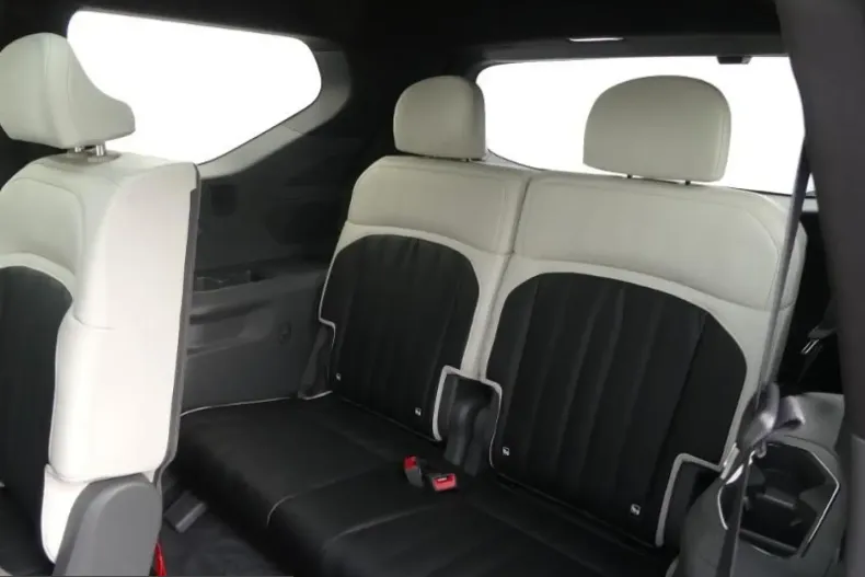 Kia EV9 din 2024 cu 54.000 km - oferta KIA254467 - foto 13