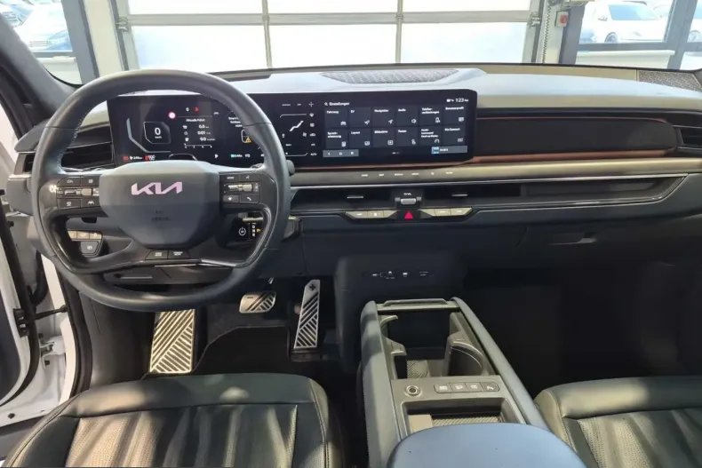 Kia EV9 din 2024 cu 49.574 km - oferta KIA254469 - foto 9