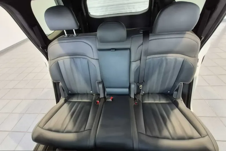 Kia EV9 din 2024 cu 49.574 km - oferta KIA254469 - foto 14