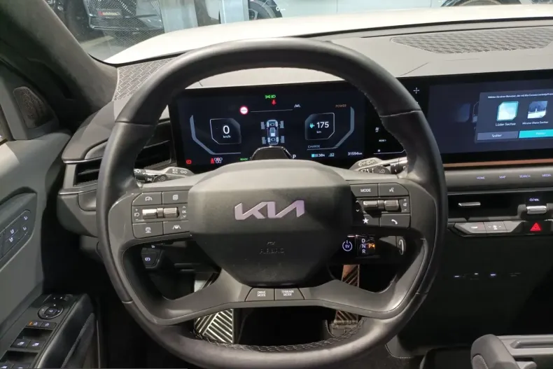 Kia EV9 din 2024 cu 31.478 km - oferta KIA254470 - foto 10