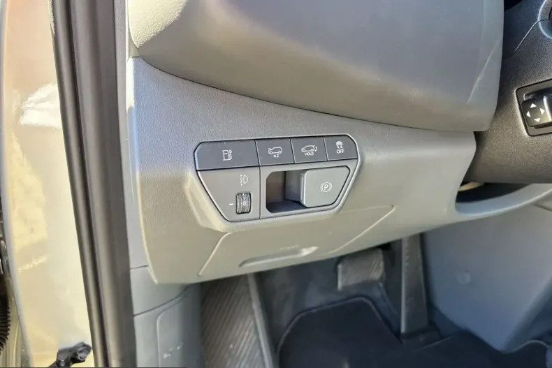 Kia EV9 din 2025 cu 33.036 km - oferta KIA254472 - foto 10