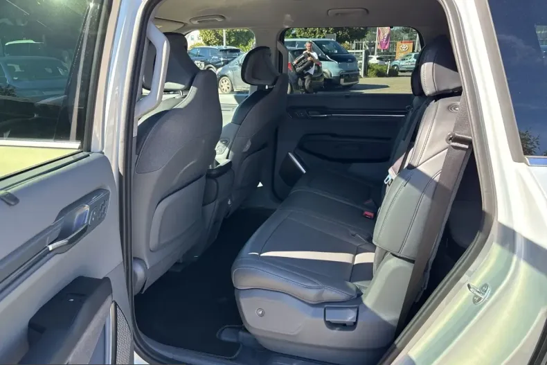 Kia EV9 din 2025 cu 33.036 km - oferta KIA254472 - foto 11