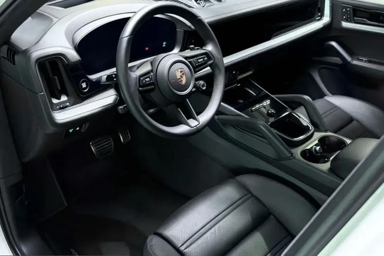 Porsche Cayenne din 2025 cu 24.200 km - oferta POR254477 - foto 13