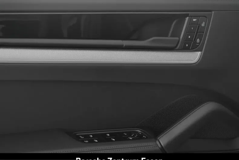 Porsche Cayenne din 2025 cu 13.246 km - oferta POR254481 - foto 10