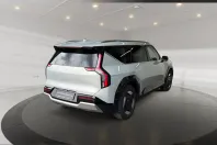 Kia EV9 din 2025 cu 11.040 km - oferta KIA254482 - foto 4