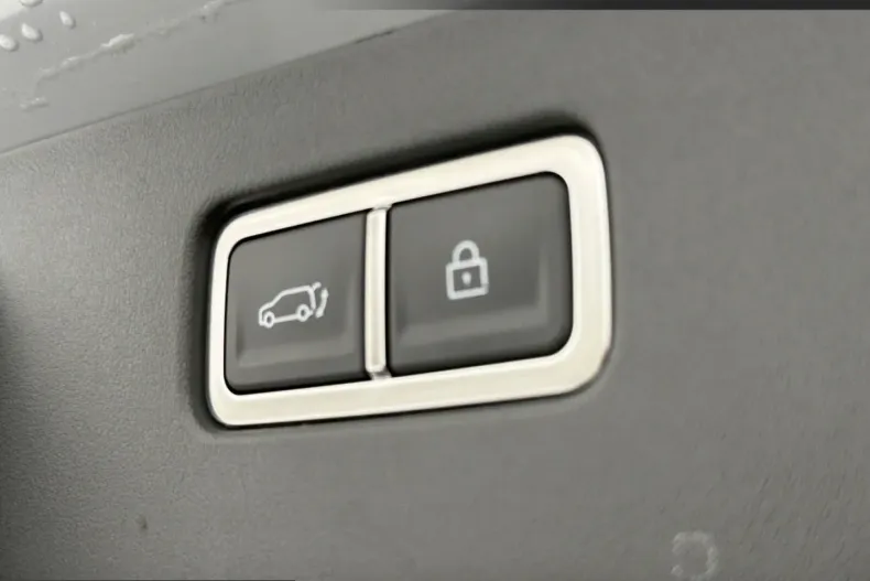Kia EV9 din 2025 cu 11.040 km - oferta KIA254482 - foto 16