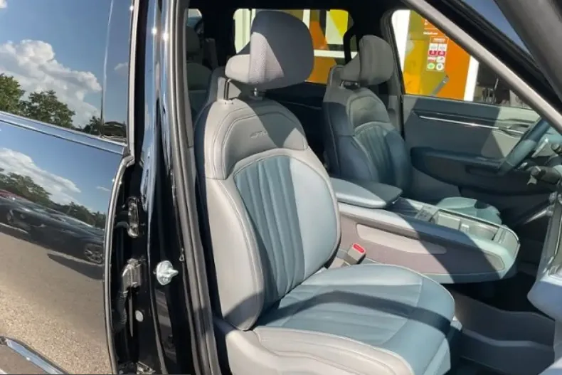 Kia EV9 din 2024 cu 56.100 km - oferta KIA254483 - foto 17