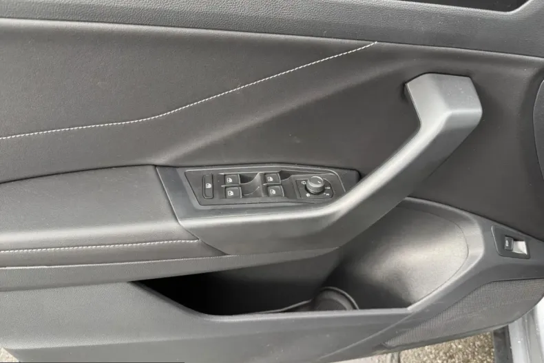 Volkswagen T-Roc din 2025 cu 25.900 km - oferta VOL254516 - foto 6