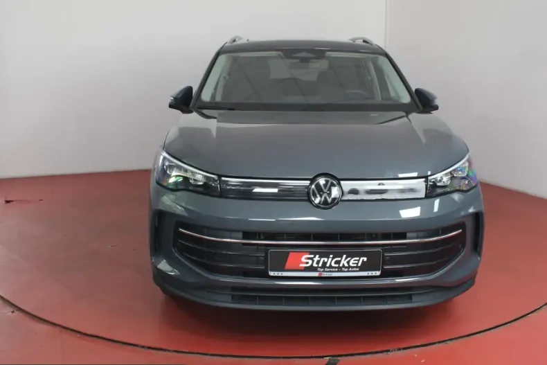 Volkswagen Tiguan din 2024 cu 35.747 km - oferta VOL254518 - foto 2