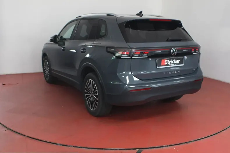 Volkswagen Tiguan din 2024 cu 35.747 km - oferta VOL254518 - foto 4