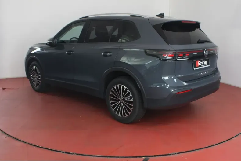 Volkswagen Tiguan din 2024 cu 35.747 km - oferta VOL254518 - foto 8