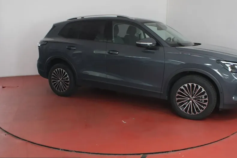 Volkswagen Tiguan din 2024 cu 35.747 km - oferta VOL254518 - foto 17