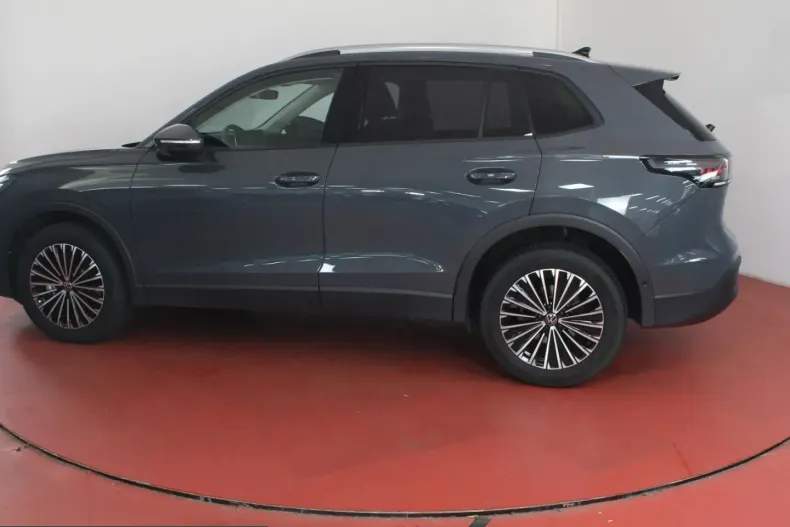 Volkswagen Tiguan din 2024 cu 35.747 km - oferta VOL254518 - foto 18