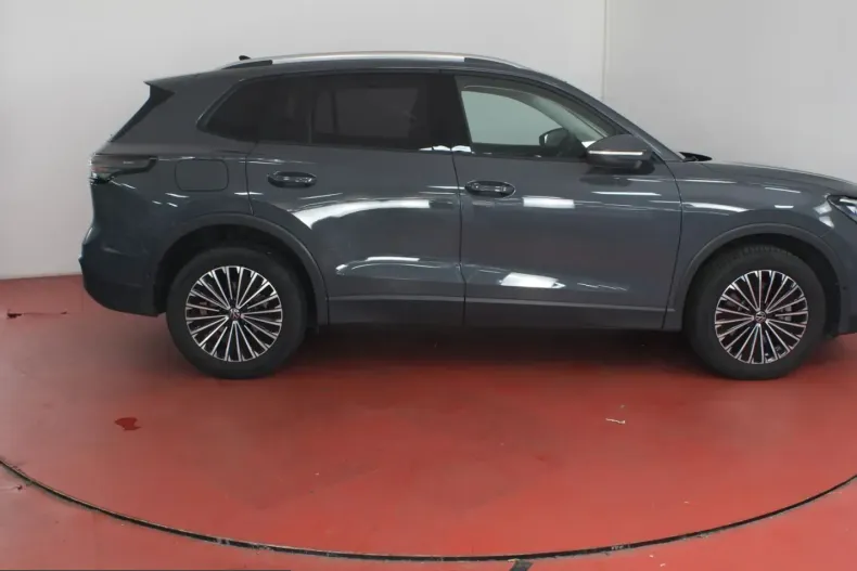 Volkswagen Tiguan din 2024 cu 35.747 km - oferta VOL254518 - foto 19