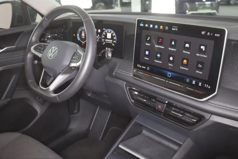 Volkswagen Tiguan din 2024 cu 35.747 km - oferta VOL254518 - foto 32