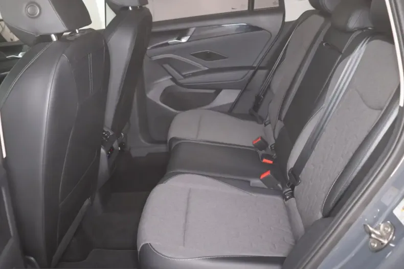 Volkswagen Tiguan din 2024 cu 35.747 km - oferta VOL254518 - foto 36