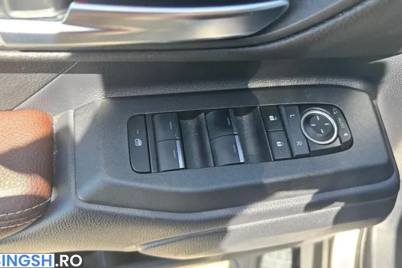 Toyota Land Cruiser din 2024 cu 40.058 km - oferta TOY254519 - foto 30