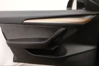 Tesla Model 3 din 2023 cu 72.474 km - oferta TES254524 - foto 4