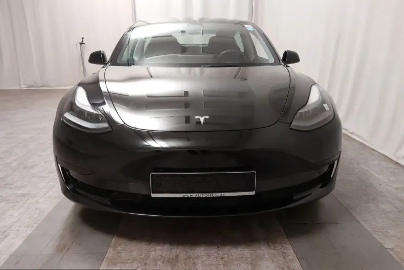 Tesla Model 3 din 2023 cu 72.474 km - oferta TES254524 - foto 9