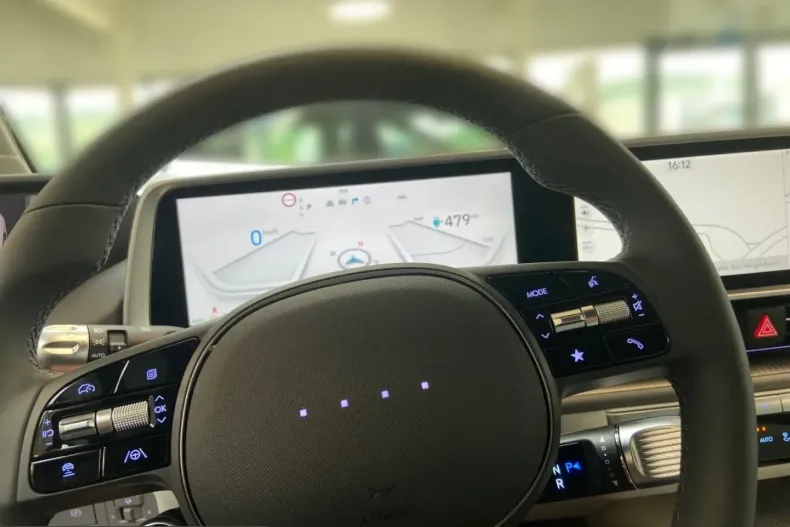 Hyundai IONIQ 6 din 2023 cu 39.900 km - oferta HYU254526 - foto 8