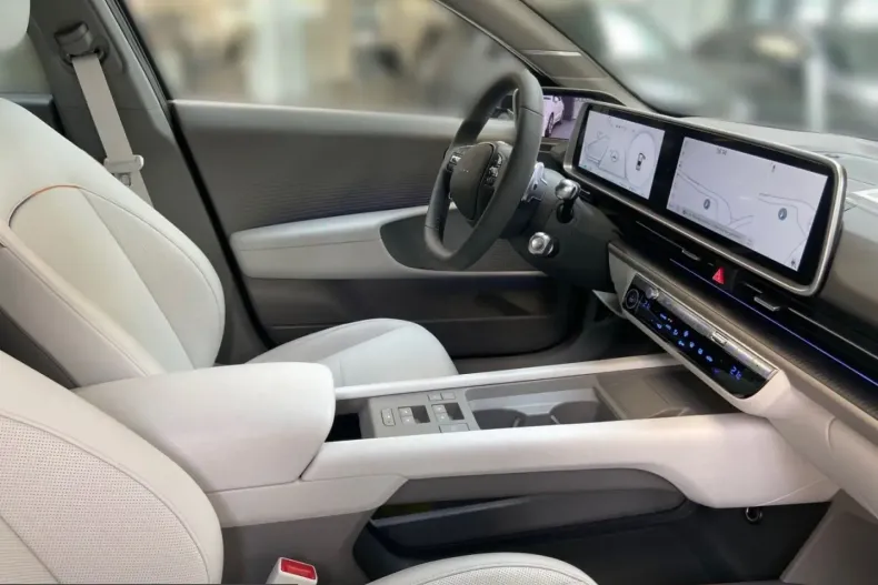 Hyundai IONIQ 6 din 2023 cu 39.900 km - oferta HYU254526 - foto 15