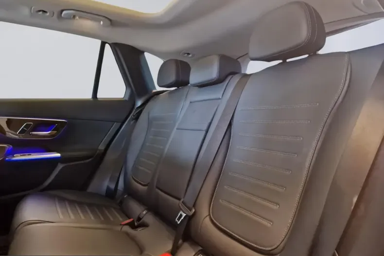 Mercedes-Benz GLC 300 (Clasa GLC) din 2025 cu 8.910 km - oferta MER254528 - foto 11
