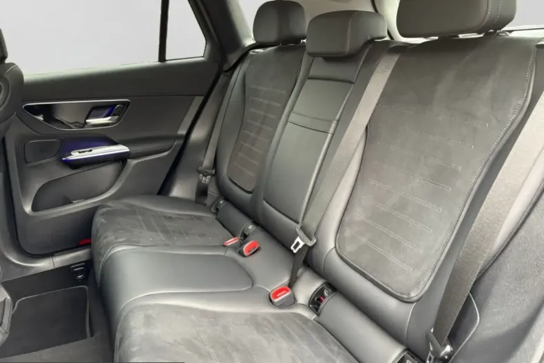 Mercedes-Benz GLC 300 (Clasa GLC) din 2025 cu 12.809 km - oferta MER254529 - foto 13