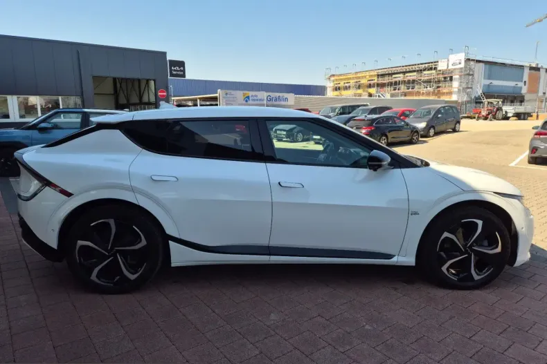 Kia EV6 din 2024 cu 57.100 km - oferta KIA254530 - foto 4