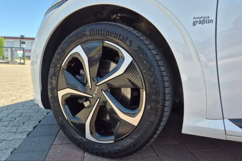 Kia EV6 din 2024 cu 57.100 km - oferta KIA254530 - foto 7