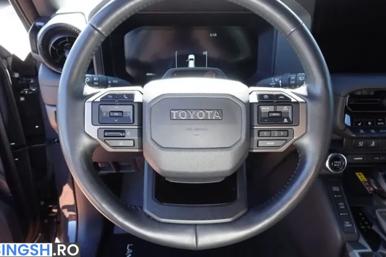 Toyota Land Cruiser din 2024 cu 49.205 km - oferta TOY254536 - foto 14