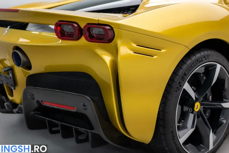 Ferrari SF90 Spider din 2022 cu 6.500 km - oferta FER254537 - foto 13