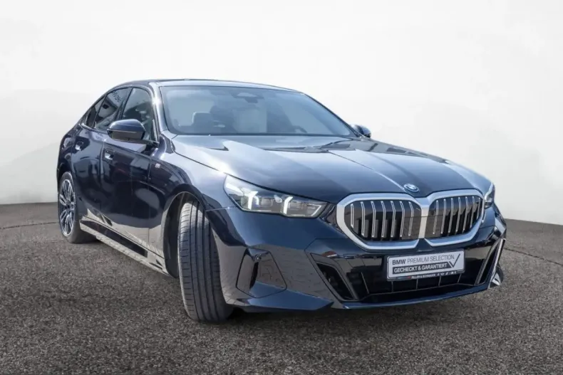 BMW 530 (Seria 5) din 2025 cu 10.256 km - oferta BMW254539 - foto 1