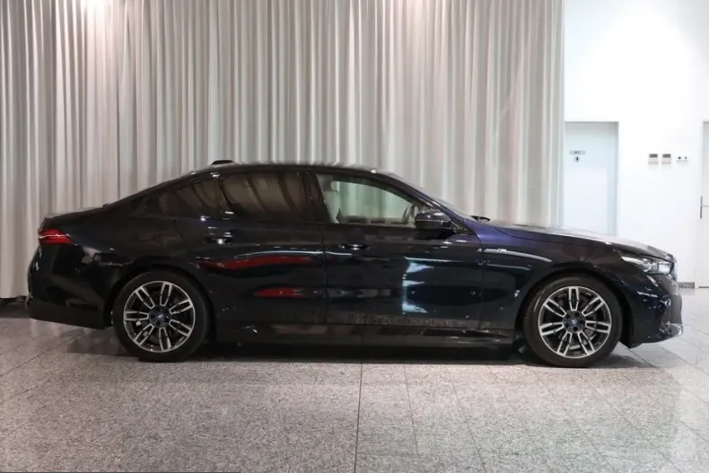BMW 530 (Seria 5) din 2024 cu 86.323 km - oferta BMW254542 - foto 2