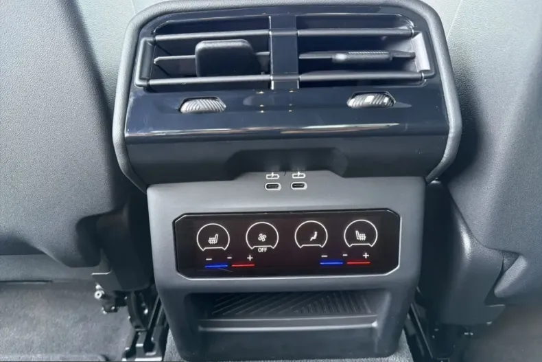 BMW 530 (Seria 5) din 2025 cu 32.121 km - oferta BMW254543 - foto 8