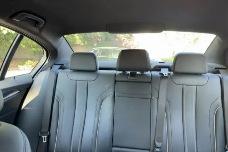 BMW 530 (Seria 5) din 2023 cu 70.399 km - oferta BMW254544 - foto 8