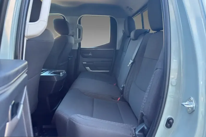 Toyota Tundra din 2024 cu 33.800 km - oferta TOY254549 - foto 12