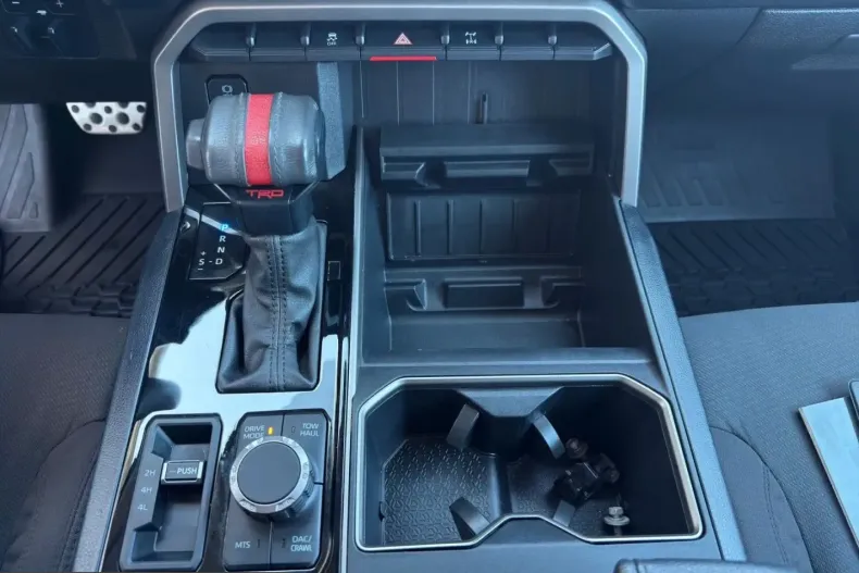 Toyota Tundra din 2024 cu 33.800 km - oferta TOY254549 - foto 15