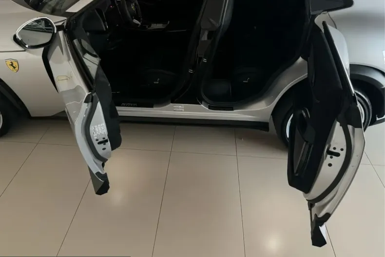 Ferrari Purosangue din 2023 cu 22.700 km - oferta FER254553 - foto 28