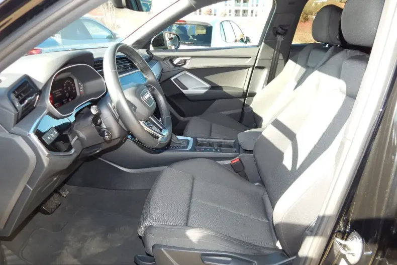 Audi Q3 din 2024 cu 49.680 km - oferta AUD254559 - foto 9