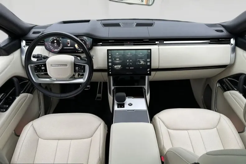 Land Rover Range Rover din 2025 cu 5.400 km - oferta LAN254563 - foto 2