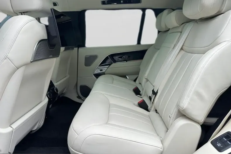 Land Rover Range Rover din 2025 cu 5.400 km - oferta LAN254563 - foto 26