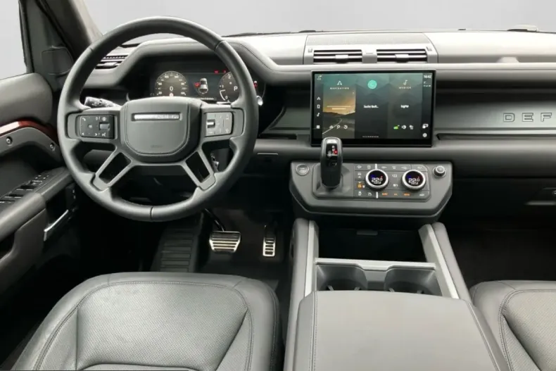 Land Rover Defender din 2025 cu 12.000 km - oferta LAN254571 - foto 6