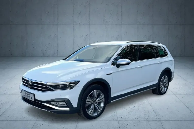 Volkswagen Passat Alltrack din 2023 cu 33.990 km - oferta VOL254581 - foto 1