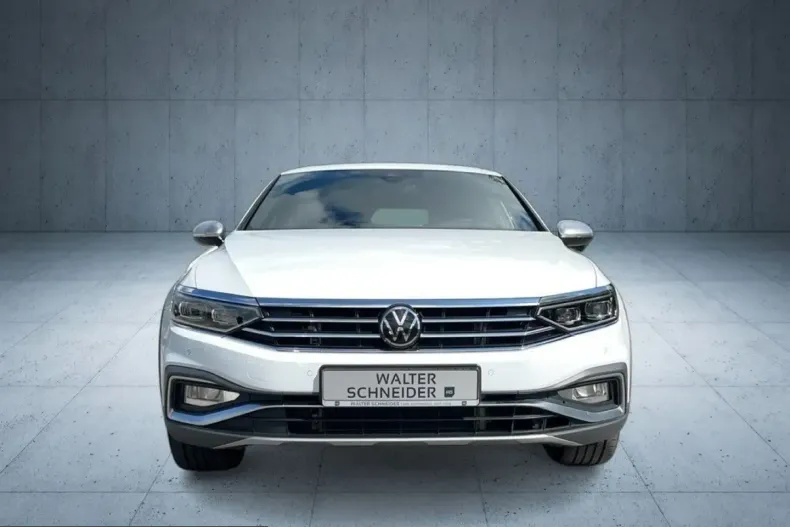 Volkswagen Passat Alltrack din 2023 cu 33.990 km - oferta VOL254581 - foto 8