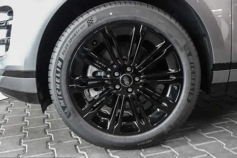 Land Rover Range Rover Evoque din 2025 cu 11.200 km - oferta LAN254583 - foto 9